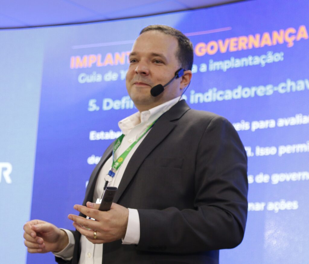 Klayton Dias (Diretor administrativo Theòs Sistemas Eclesiais)